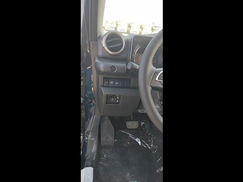 Suzuki Jimny GLX 5-dr 1.5L Gasoline 4WD 4-spd AT 0dr Automatic 2025