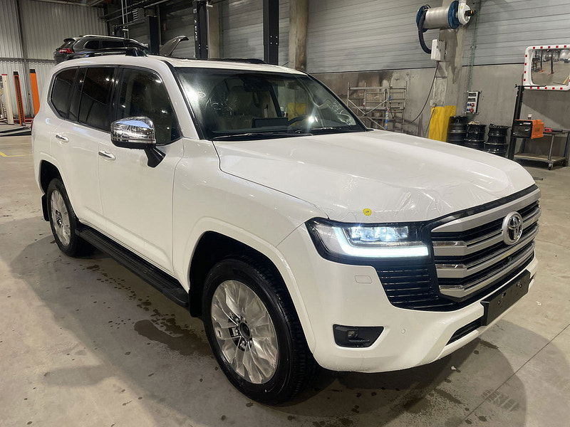 Toyota Land Cruiser VX 4x4 3.3L Twin-Turbo Diesel 10-Speed AT 302bhp 7-Seater 0dr Automatic 2025