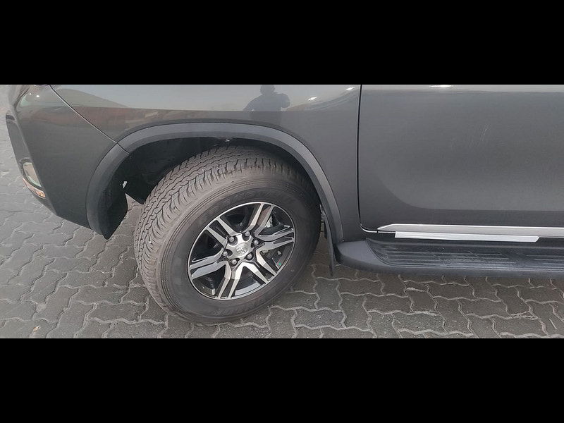 Toyota UNKNOWN Fortuner 2.7L 4x4  5dr  2025