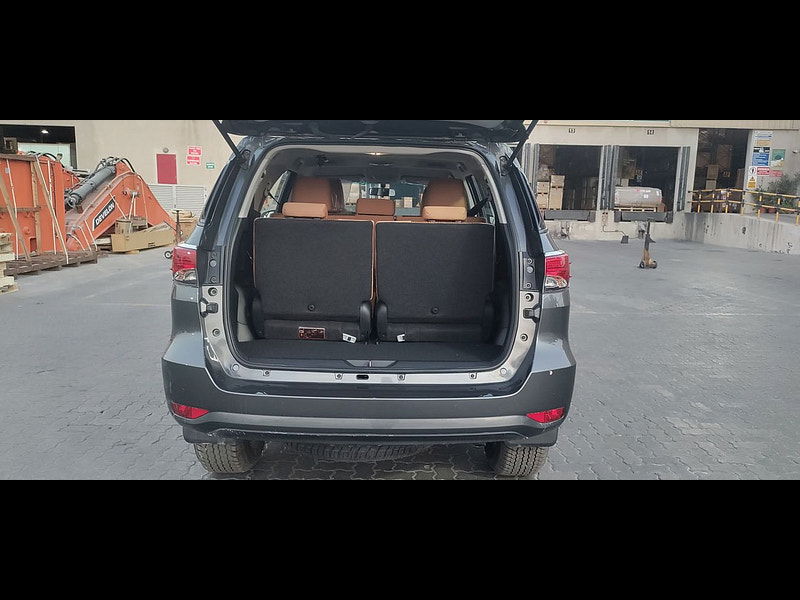 Toyota UNKNOWN Fortuner 2.7L 4x4  5dr  2025