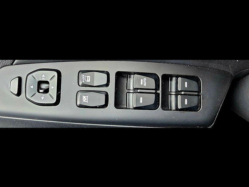 Hyundai IX35 2.0 CRDi SE SUV 5dr Diesel Manual 4WD Euro 5 (Nav) (134 bhp) 5dr Manual 2026