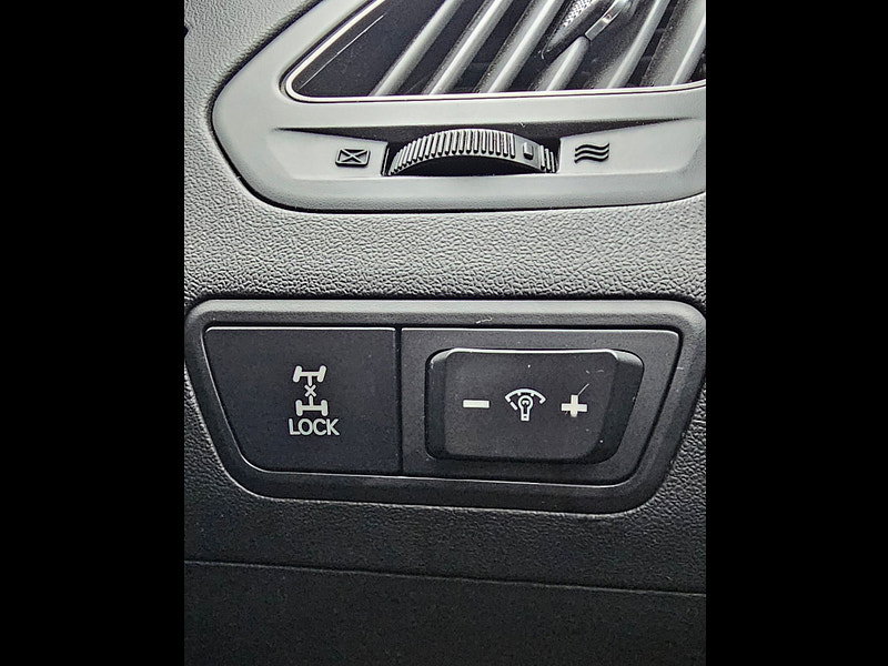 Hyundai IX35 2.0 CRDi SE SUV 5dr Diesel Manual 4WD Euro 5 (Nav) (134 bhp) 5dr Manual 2026