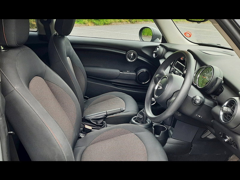MINI Hatch 1.2 One Hatchback 3dr Petrol Auto Euro 6 (s/s) (102 ps) 3dr Automatic 2026
