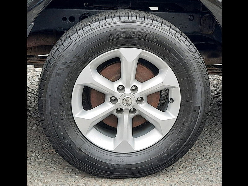 Nissan Navara 2.5 dCi Tekna Double Cab Pickup 4dr Diesel Auto 4WD Euro 5 (190 ps) 4dr Automatic 2026