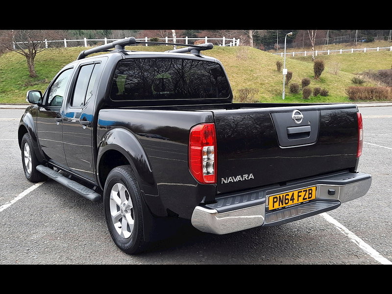 Nissan Navara 2.5 dCi Tekna Double Cab Pickup 4dr Diesel Auto 4WD Euro 5 (190 ps) 4dr Automatic 2026