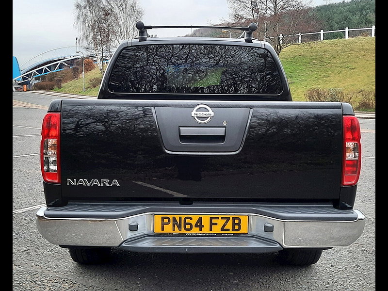 Nissan Navara 2.5 dCi Tekna Double Cab Pickup 4dr Diesel Auto 4WD Euro 5 (190 ps) 4dr Automatic 2026