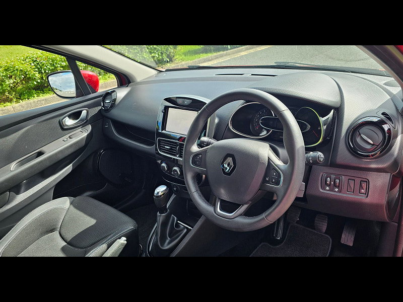 Renault Clio 0.9 TCe Iconic Hatchback 5dr Petrol Manual Euro 6 (s/s) (90 ps) 5dr Manual 2026