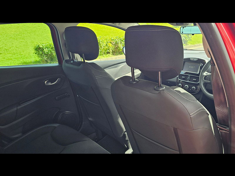 Renault Clio 0.9 TCe Iconic Hatchback 5dr Petrol Manual Euro 6 (s/s) (90 ps) 5dr Manual 2026