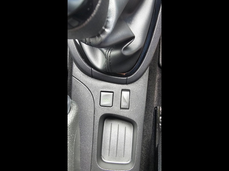 Renault Clio 0.9 TCe Iconic Hatchback 5dr Petrol Manual Euro 6 (s/s) (90 ps) 5dr Manual 2026