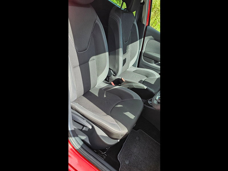 Renault Clio 0.9 TCe Iconic Hatchback 5dr Petrol Manual Euro 6 (s/s) (90 ps) 5dr Manual 2026