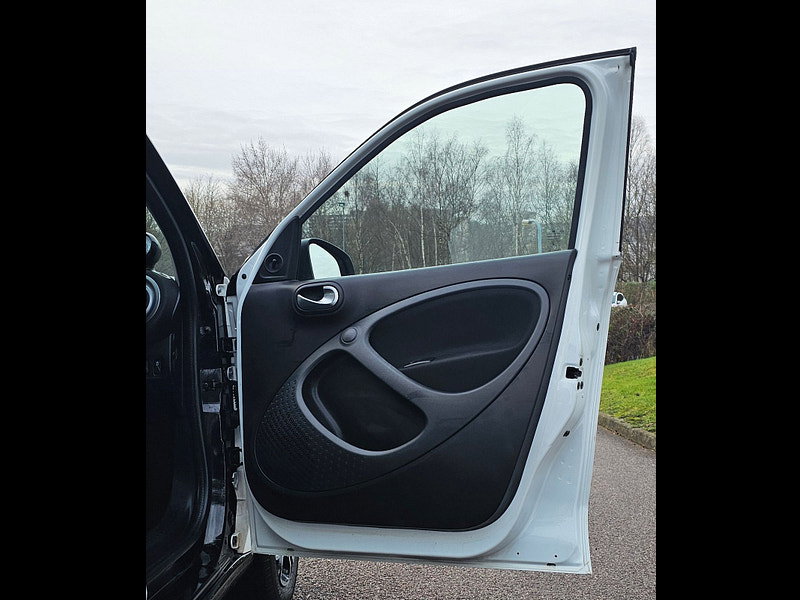 Smart ForFour 1.0 Prime Hatchback 5dr Petrol Twinamic Euro 6 (s/s) (71 ps) 5dr Automatic 2026