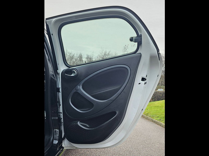 Smart ForFour 1.0 Prime Hatchback 5dr Petrol Twinamic Euro 6 (s/s) (71 ps) 5dr Automatic 2026