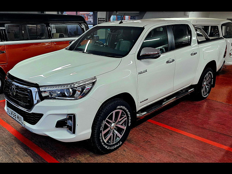 Toyota Hilux 2.4 D-4D Invincible X Pickup Double Cab 4dr Diesel Auto 4WD Euro 6 (TSS, 3.5t) (150 ps) 4dr Automatic 2026
