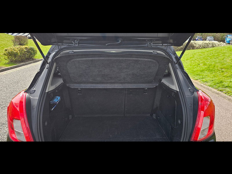 Vauxhall Mokka 1.6 CDTi Exclusiv SUV 5dr Diesel Manual 2WD Euro 6 (s/s) (136 ps) 5dr Manual 2026