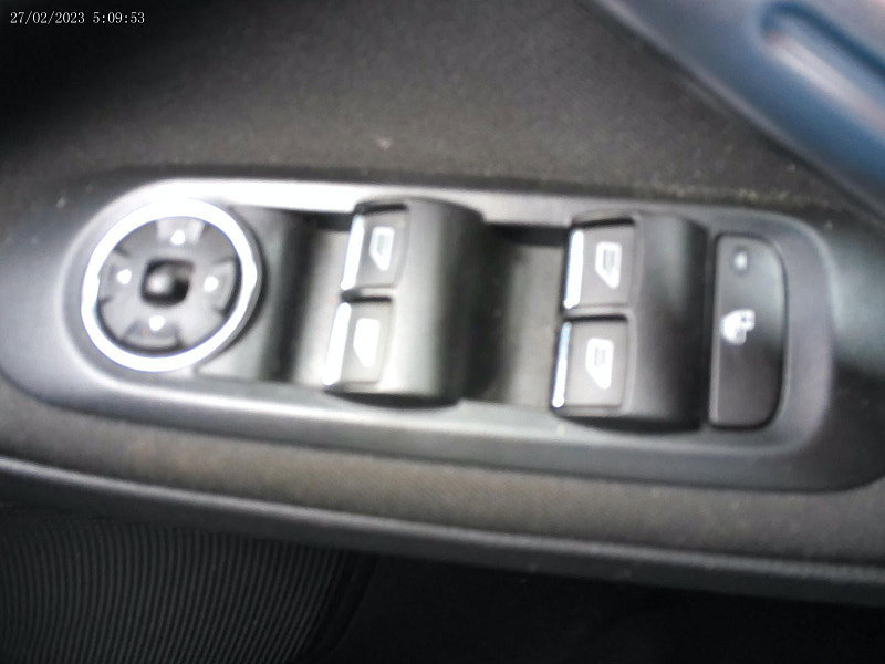Ford Galaxy 2.0 TDCi Zetec MPV 5dr Diesel Powershift Euro 5 (140 ps)
