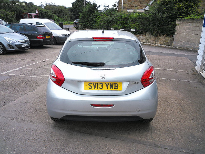 Peugeot 208 1.2L ACTIVE Hatchback 3dr Petrol Manual Euro 5 (82 bhp)