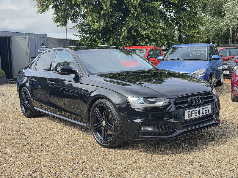 Audi A4 2.0 TDI Black Edition Saloon 4dr Diesel Manual quattro Euro 5 (s/s) (177 ps)