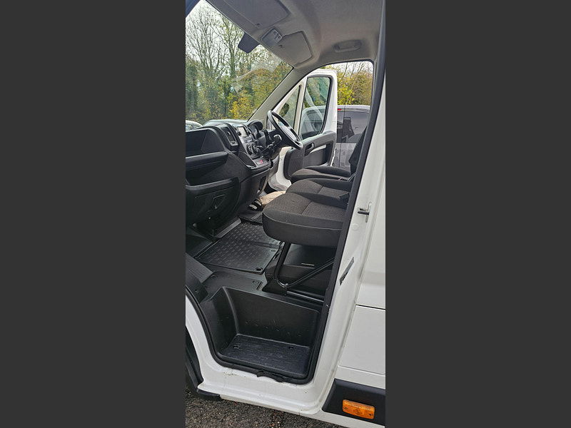 Citroen Relay 2.2 BlueHDi 35 Enterprise L4 Extra High Roof Euro 6 (s/s) 5dr (Heavy) 5dr Manual 2025