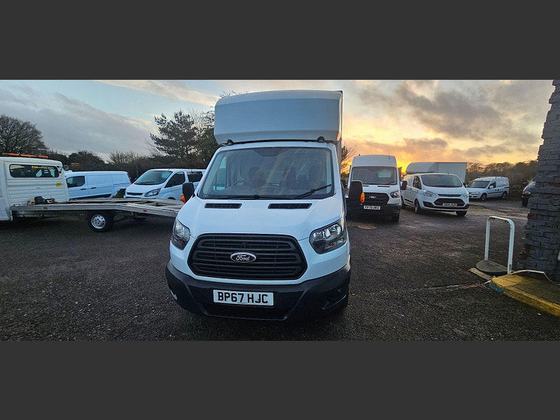 Ford Transit 2.0 350 EcoBlue Luton 3dr Diesel Manual FWD L4 Euro 6 (130 ps) 2dr Manual 2026