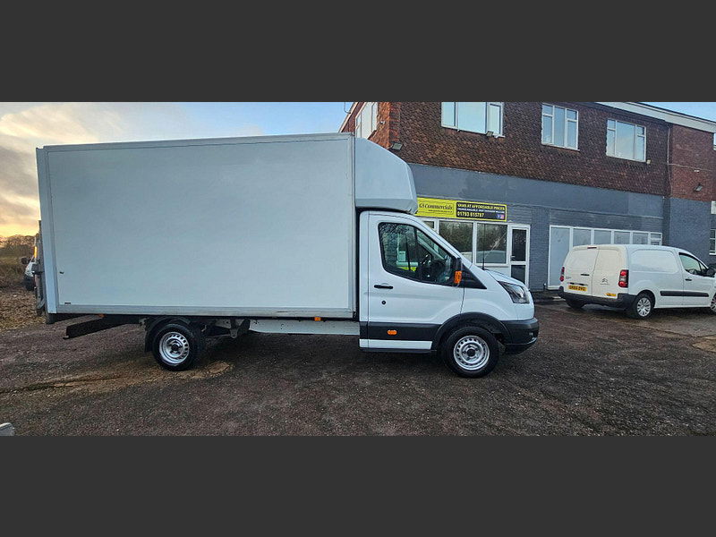 Ford Transit 2.0 350 EcoBlue Luton 3dr Diesel Manual FWD L4 Euro 6 (130 ps) 2dr Manual 2026