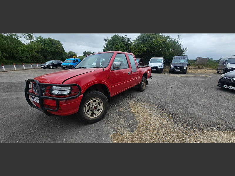 Isuzu Trooper 2.8 TURBO DIESEL 4X4 SUPERCAB PICKUP 0dr Manual 2026