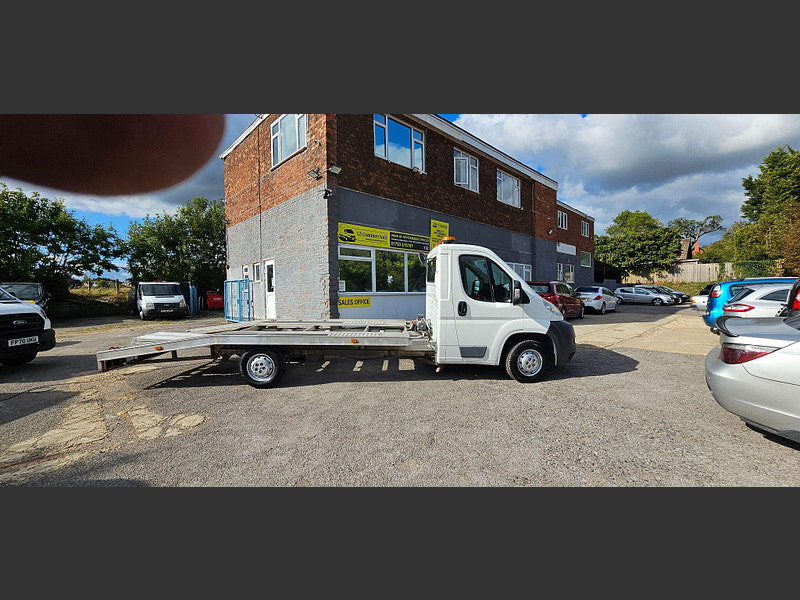 Peugeot Boxer CAR TRANSPORTER 2dr Manual 2026