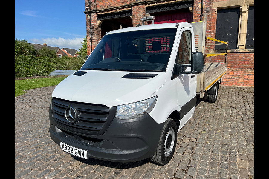 2022 Mercedes-Benz Sprinter 2.0 315 CDI Progressive Chassis Cab 2dr Diesel Manual RWD L3 Euro 6 (s/s) (150 ps)