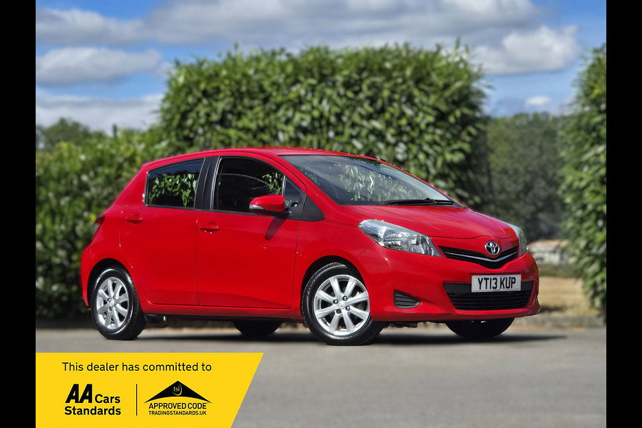 2013 Toyota Yaris 1.4 D-4D TR Hatchback 5dr Diesel Manual Euro 5 (90 ps)