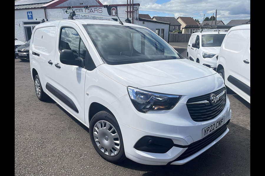 2022 Vauxhall Combo 1.5 Turbo D 2300 Sportive Panel Van 4dr Diesel Manual L2 H1 Euro 6 (100 ps)