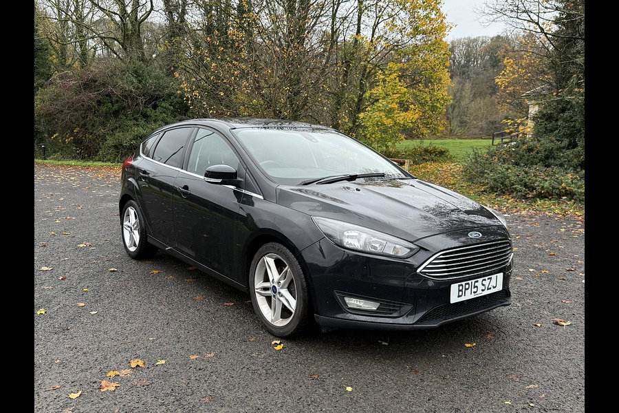 2015 Ford Focus 1.0T EcoBoost Zetec Hatchback 5dr Petrol Manual Euro 6 (s/s) (100 ps)