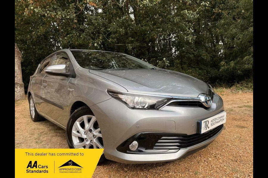 2017 Toyota Auris 1.8 VVT-h Business Edition CVT Euro 6 (s/s) 5dr (Safety Sense)