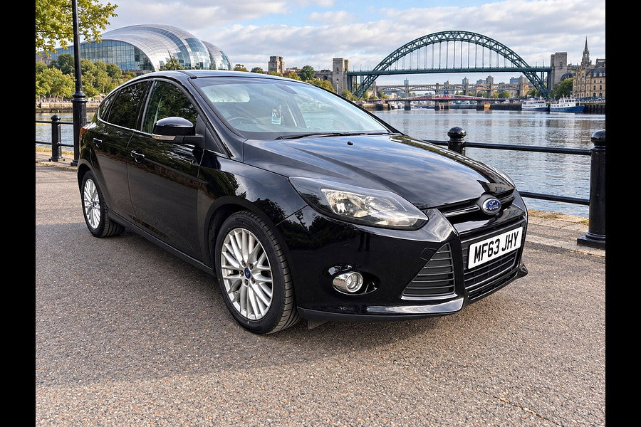 2013 Ford Focus 1.6 TDCi Zetec Hatchback 5dr Diesel Manual Euro 5 (s/s) (115 ps)