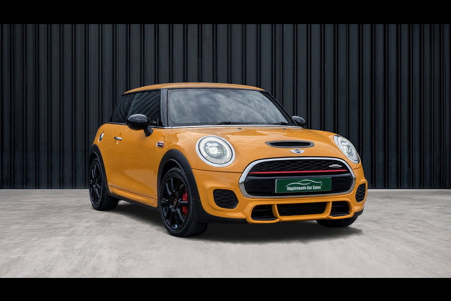 2015 MINI Hatch 2.0L JOHN COOPER WORKS Hatchback 3dr Petrol Automatic Euro 6 (228 bhp)