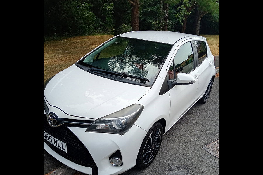 2015 Toyota Yaris 1.33 Dual VVT-i Sport Hatchback 5dr Petrol Manual Euro 5 Euro 5 (99 ps)