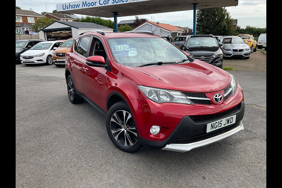2015 Toyota RAV4 2.0 D-4D Invincible SUV 5dr Diesel Manual 4WD Euro 5 (s/s) (124 ps)