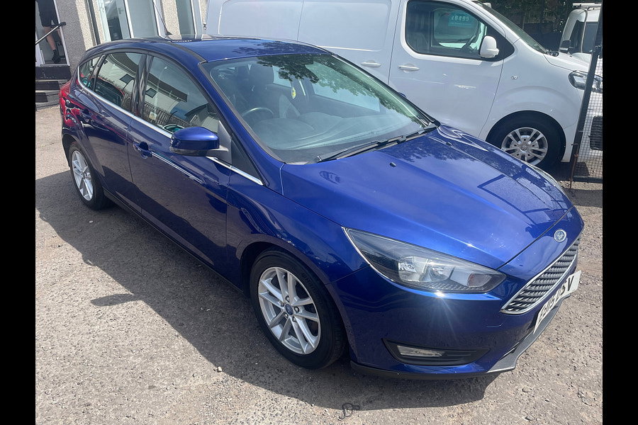 2015 Ford Focus 1.6 Zetec Hatchback 5dr Petrol Powershift Euro 6 (125 ps)