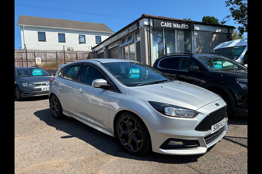 2016 Ford Focus 2.0 TDCi ST-1 Hatchback 5dr Diesel Manual Euro 6 (s/s) (185 ps)