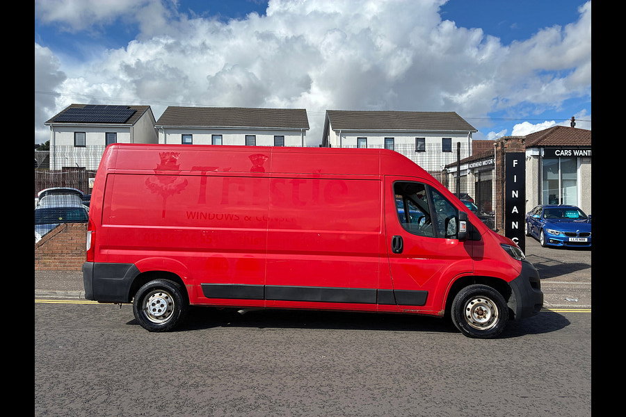 2018 Peugeot Boxer 2.0 BlueHDi 335 Professional Panel Van 5dr Diesel Manual L3 H2 Euro 6 (130 ps)