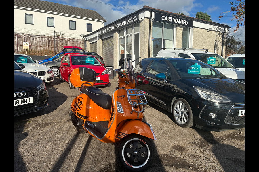 2013 Piaggio Vespa gts 125 125 SuperSport Scooter Petrol CVT (15 ps)