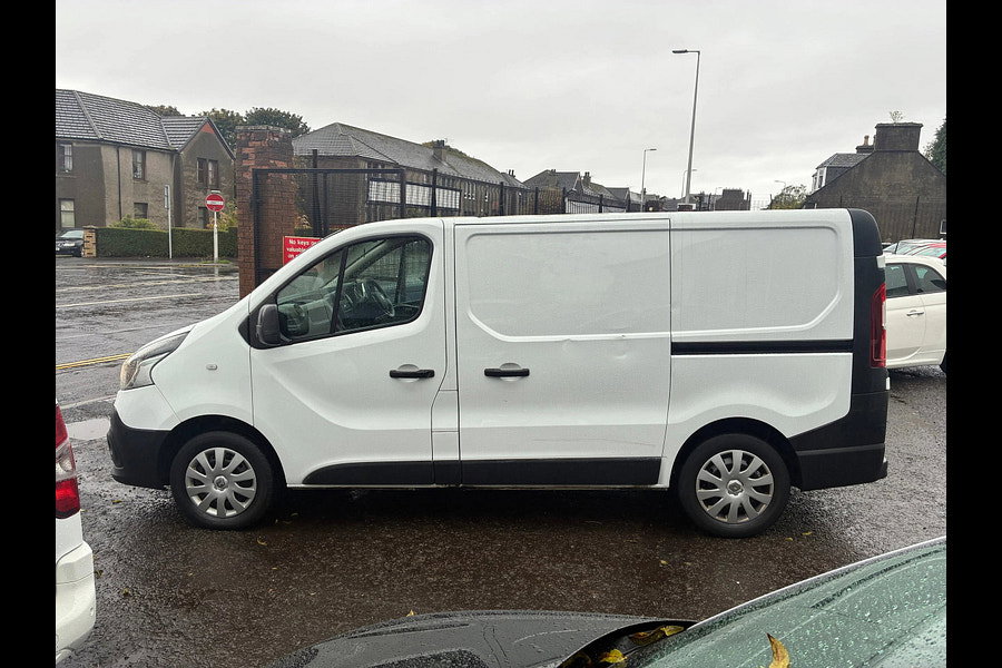 2016 Renault Trafic 1.6 dCi 27 Business Panel Van 5dr Diesel Manual SWB Standard Roof Euro 6 (120 ps)