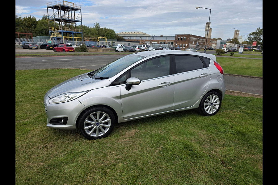 2016 Ford Fiesta 1.0T EcoBoost Titanium Hatchback 5dr Petrol Powershift Euro 6 (100 ps)