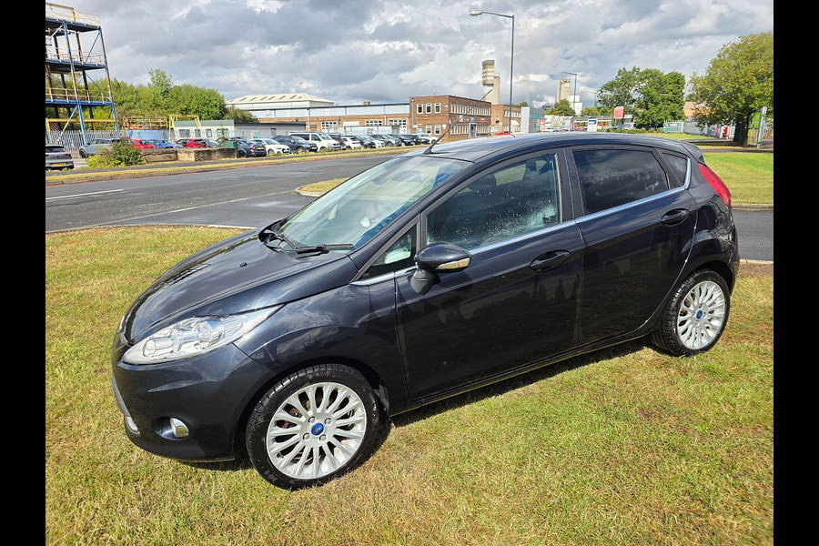 2012 Ford Fiesta 1.4 Titanium Hatchback 5dr Petrol Automatic (154 g/km, 94 bhp)