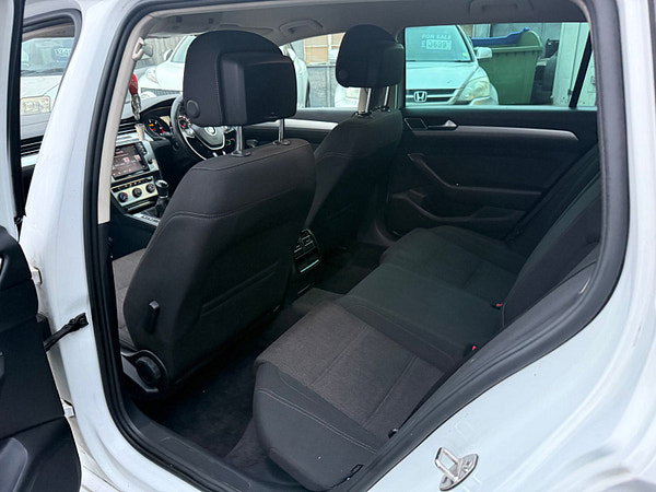 VOLKSWAGEN PASSAT 2.0 TDI BLUEMOTION TECH SE BUSINESS ESTATE 5DR DIESEL MANUAL EURO 6...